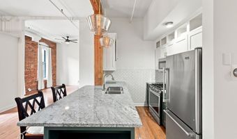 55 W Livingston Ave 203, Columbus, OH 43215