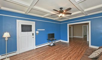 23 Maple Dr, Amityville, NY 11701