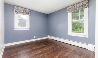 1513 W WASHINGTON St, Appleton, WI 54914