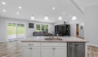 10675 W Andry Ln, Birdseye, IN 47513