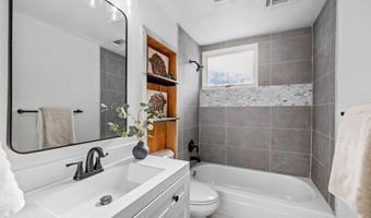 609 RIDGELAND St, Cheyenne, WY 82009