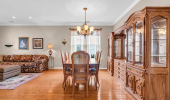 5 Minot Light Ct, Barnegat, NJ 08005