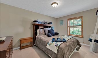 1028 Lexington Dr, Aliquippa, PA 15001
