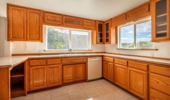 89 MICHIGAN Ave, Bandon, OR 97411