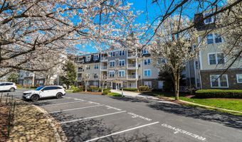 2500 WATERSIDE Dr 415, Frederick, MD 21701