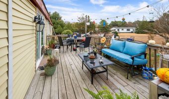 8 Mary Ct, Barnegat, NJ 08005