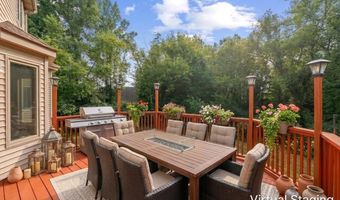4055 Pontiac Trl, Ann Arbor, MI 48105