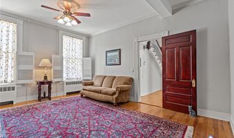 802 S Center St, Ashland, VA 23005