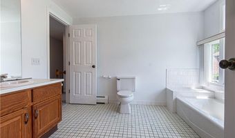 60 Saddle Grn A, North Providence, RI 02904