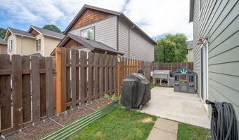 408 SUNSET Ct, Amity, OR 97101