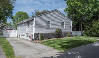 24 Southmayd St, Newport, RI 02840
