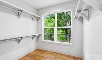 31 Lilac St, Asheville, NC 28806