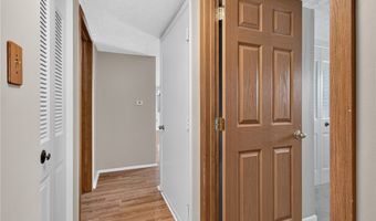 8101 Revere Pl, Aliquippa, PA 15001
