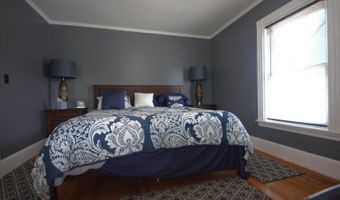 125 Grove St, Bangor, ME 04401