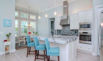 717 MANNS HARBOR Dr, Apollo Beach, FL 33572