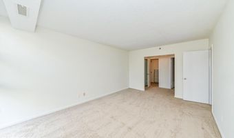 1016 S WAYNE St #408, Arlington, VA 22204