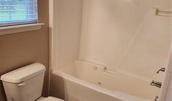70 Cranfield Dr, Bella Vista, AR 72714