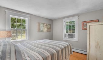 3 Cynthia Rd, Lincoln, RI 02865
