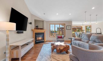 3561 GRAND MEADOWS Xing, Neenah, WI 54956