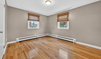 45 Hamden Rd, Cranston, RI 02920