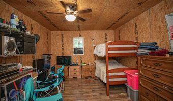 4978 S 11th Rd, Aldrich, MO 65601