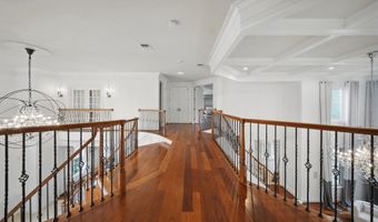 43582 OLD KINDERHOOK Dr, Ashburn, VA 20147