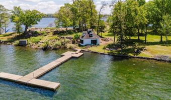 3 Manhattan, Alexandria Bay, NY 13607