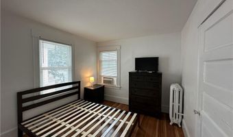 15 Kilburn Ct 15, Newport, RI 02840