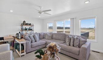 2106 Farm Valley Rd, Adrian, MI 49221