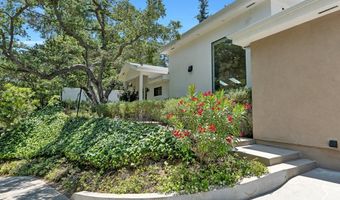 3843 Hayvenhurst Ave, Encino, CA 91436