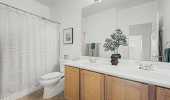 896 E LA COSTA Pl, Chandler, AZ 85249
