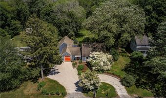44 Washington Rd, Barrington, RI 02806