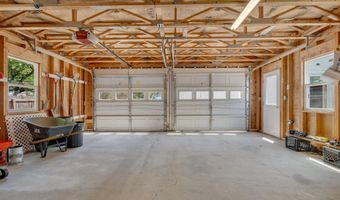85 Bedford St, Bath, ME 04530