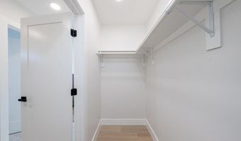 7118 Stanford Ave, La Mesa, CA 91942