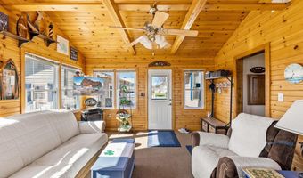 5500 S Highpoint Dr, Albion, IN 46701