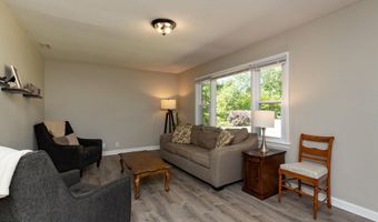 438 N Hickory St, Angier, NC 27501