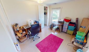 24287 FRONT St, Accomac, VA 23301