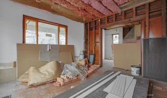 253 W Union St, Athens, OH 45701