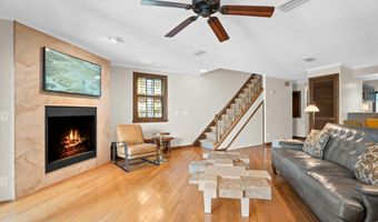 2001 SEMINOLE Rd 2001, Atlantic Beach, FL 32233