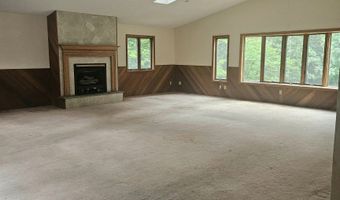 48 Harbor Rd, Colchester, CT 06415