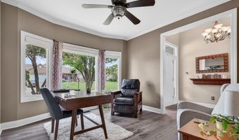 18224 153rd St, Basehor, KS 66007