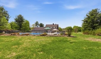 8 Sunshine Dr, Alexandria Twp., NJ 08867