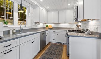 52 Chase Cir, Center Harbor, NH 03226