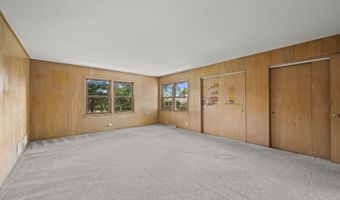 2110 E Eastman Ct, Arlington Heights, IL 60004
