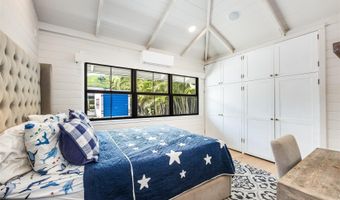 1456 Mokulua Dr, Kailua, HI 96734