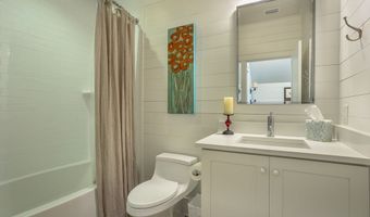 19 11th St, Apalachicola, FL 32320