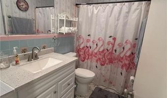 1009 Debbie Ln, Allentown, PA 18103