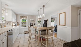 44 Old Great Rd, North Smithfield, RI 02896