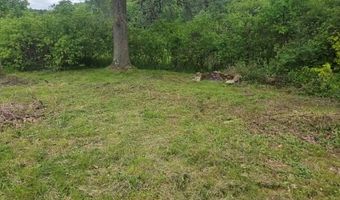 302 Crestview Dr, Acme, PA 15610