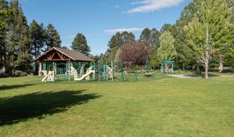3711 NE Purcell Blvd, Bend, OR 97701
